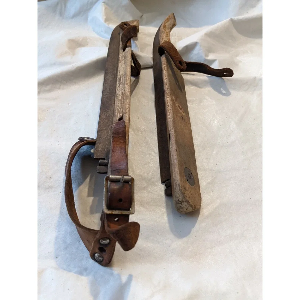 1800's Armada Primitive Antique Wood Steel Ice Skates Leather Straps Size 25